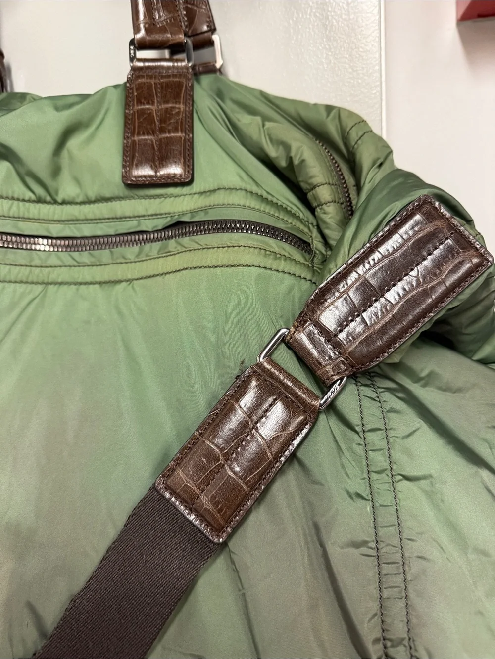 Tods green discoloration